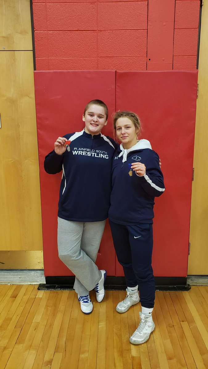 PSHS_Athletics's tweet photo. Congrats to Lexi Janiak and Keira Enright on advancing to the IHSA Girls State Wrestling Tournament! https://t.co/OkFVMptw1P