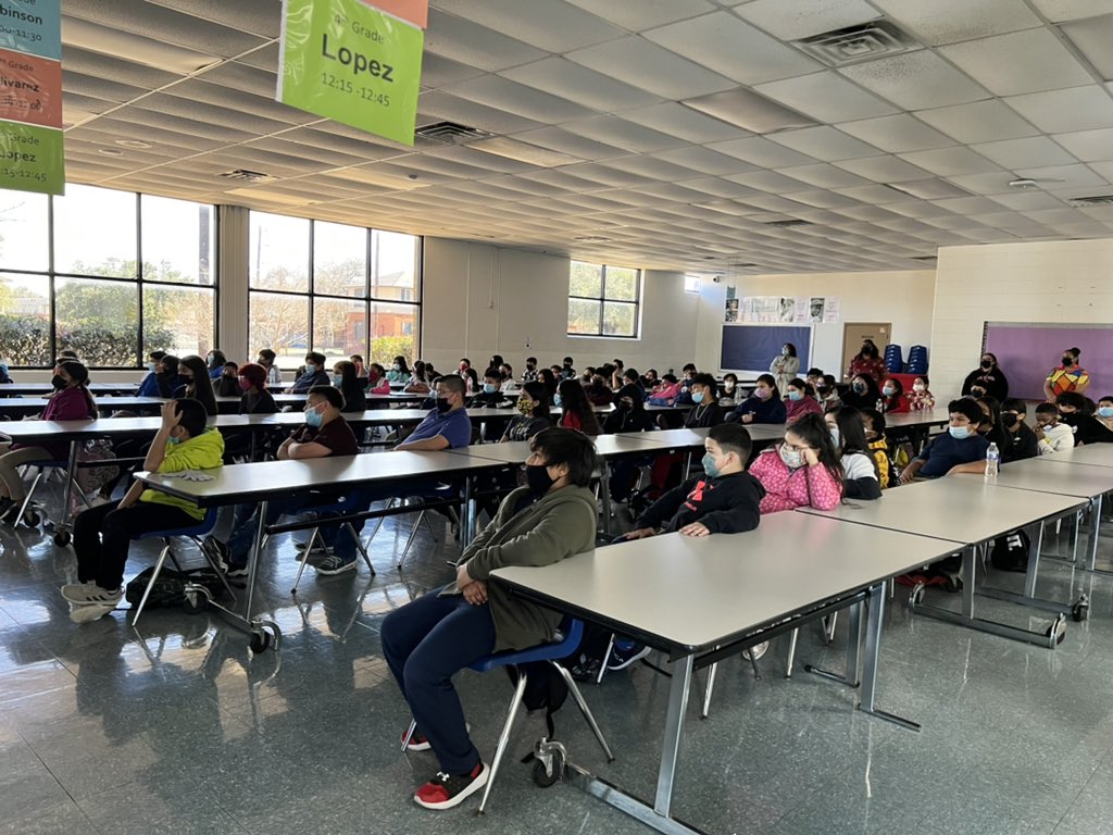 WISEcounselor1's tweet photo. CHOICES, CHOICES, CHOICES! Edgewood provides our 5th scholars the opportunity to pursue their interests at specialized middle school campuses.  Thank you to @ROYCISNEROSES, @LasPalmasEISD &amp; @GusUniversity for your insightful presentations! @Winston_ISE https://t.co/yMXDBHYO7T