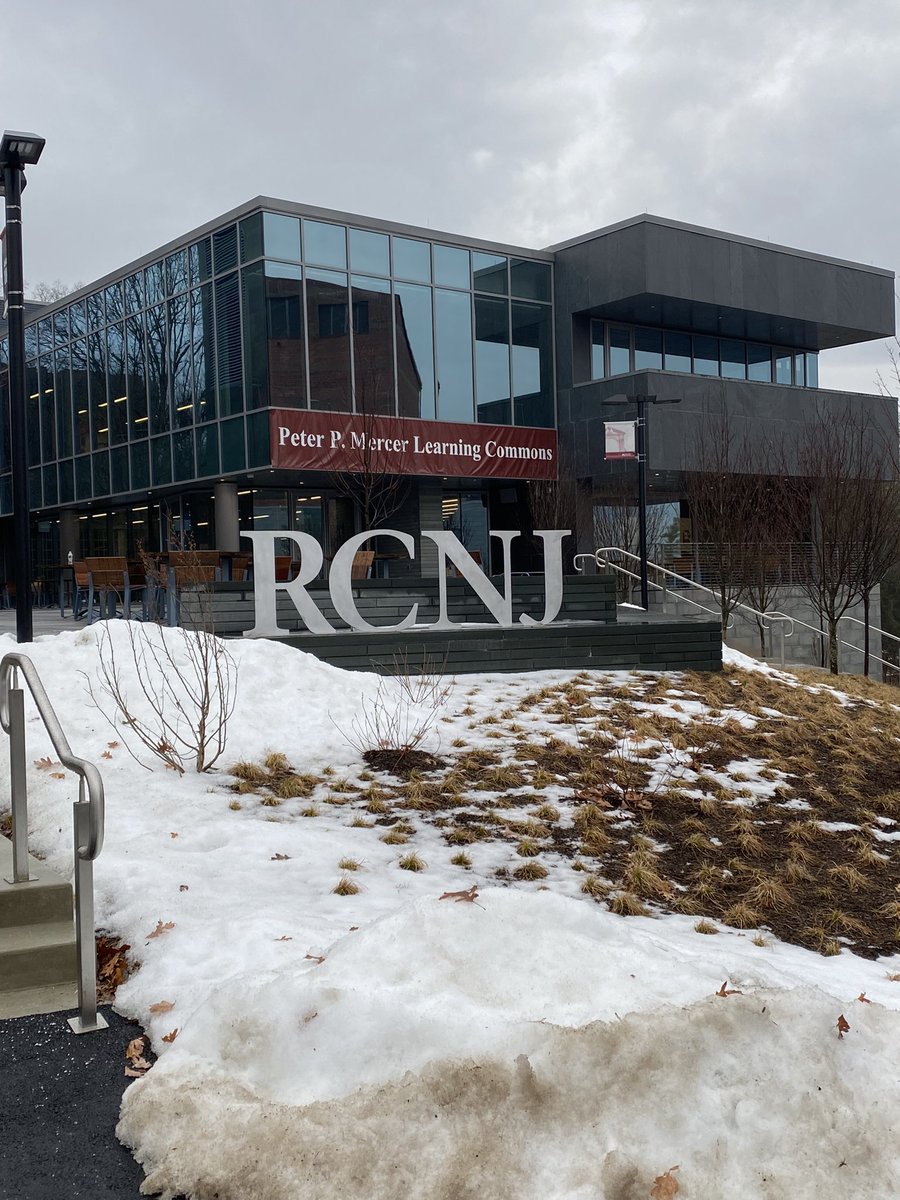 pattyhang's tweet photo. #wearercnj The new(er) campus view https://t.co/ikbFtEoF3q