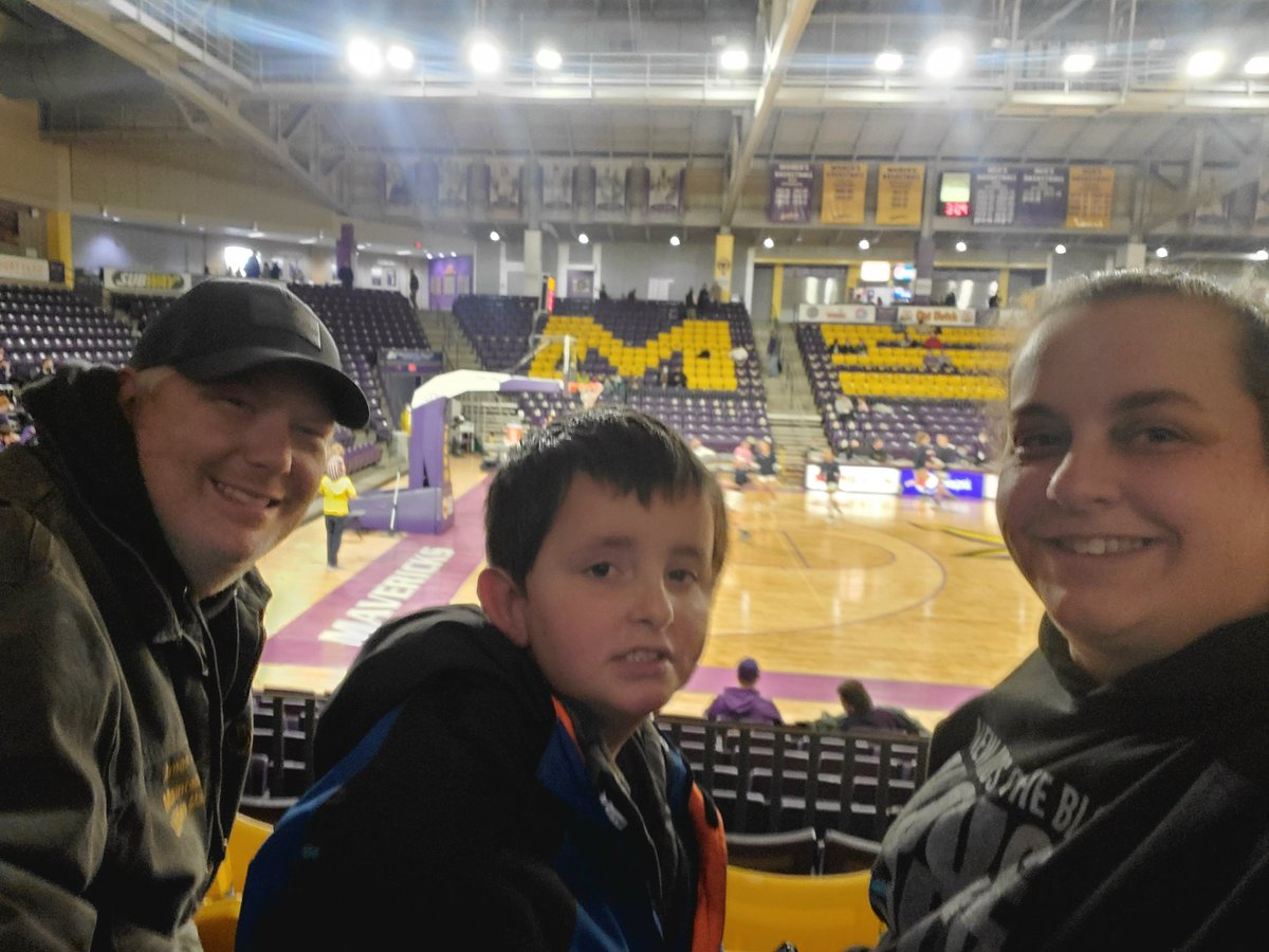 KristyTokheim's tweet photo. Best seats in Mankato when you are watching @MNSUMankato and the MAV Machine! #GrinnellMavericks 
Section 111
Row L
Seats 8, 9, 10 https://t.co/QYztUzBGP3