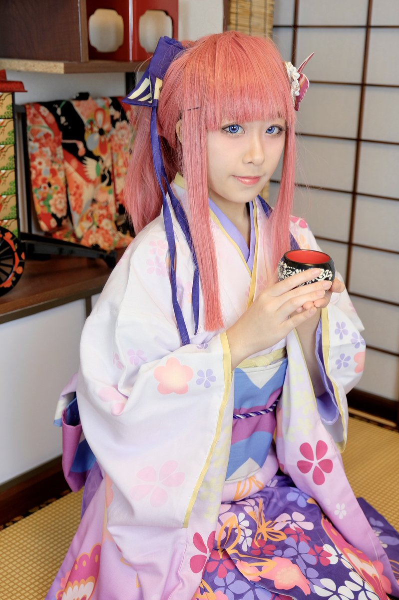 MizoreCosplayer's tweet photo. 圖片資料：
二乃正月和服 @mizore_owo
攝thx：@flow_tsui 

#中野二乃 #二乃 #五等份 #五等分の花嫁 #傲嬌  #cosplay #hkcos #coser  #正月和服  #写真好きな人と繋がりたい #人像攝影 #被写体 #被写体モデル #被写体募集 #いいね返し #いいね返しま https://t.co/zrYMmhpAzS
