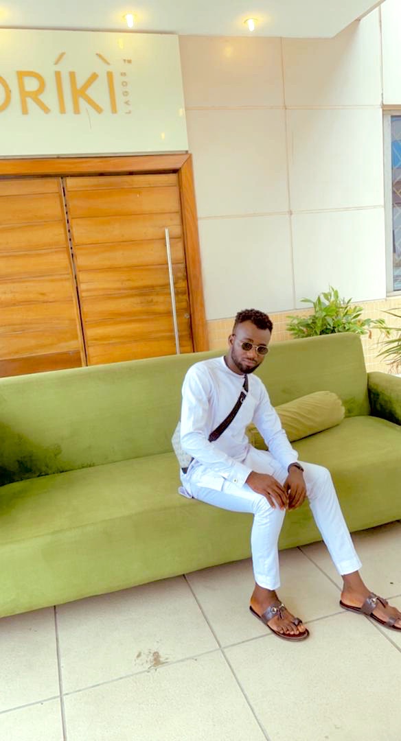 Dewale_pro's tweet photo. Still available to take orders for your slides and shoes👞
You can also view us out on iG for more designs @wales_wears

How this Val go be Na?🍷 https://t.co/Y4MYBd0QYA