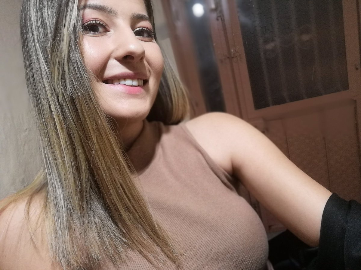 Rapunzel olayım dedikten 2 sn sonra üzüyorsunuz, kestirip kestirip bu fotolara bakıyorum 😂🥀