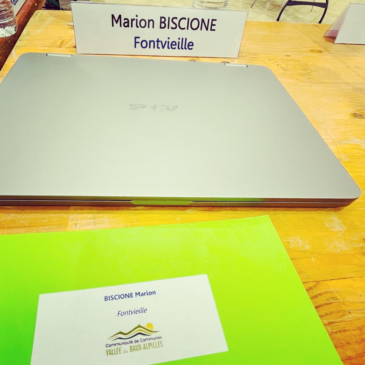 MarionBiscione's tweet photo. 👥1er Conseil communautaire 2022🗳
Désignée comme Assesseur (la plus jeune du conseil) pour procéder au dépouillement des votes et l’annonce des élus. Nouvelles élections communautaires suite aux élections municipales partielles de St Rémy
#intercommunalite #ccvba #elections #🇫🇷 https://t.co/piEeFtyjmK