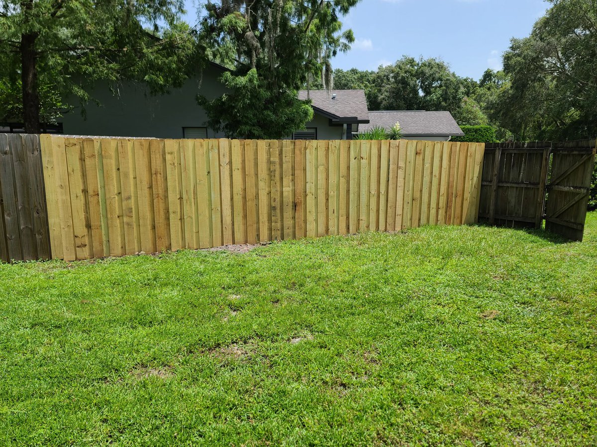 HusemanHomemade's tweet photo. Does your fence need a face lift? We can do that too! Call or message us for an onsite free estimate. 

#riverviewhandyman #tampahandyman #fencerepairs https://t.co/z7yVGhXiRB