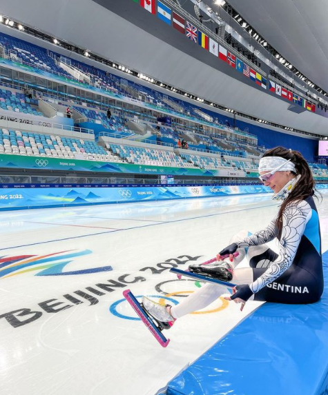 #PatinajeDeVelocidad Mañana, 10:50hs de la mañana en argentina, hará su debut olímpico Victoria Rodríguez 🇦🇷 en los 500 metros . Será un día histórico ya que marcará el debut absoluto de nuestro país en el patinaje de velocidad en un Juego Olímpico. #Beijing2022