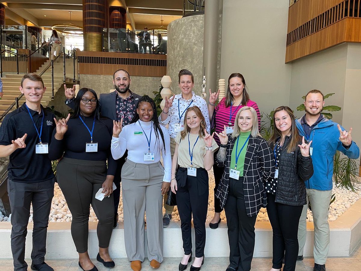 USF_ATProgram's tweet photo. USF proudly representing 2022 @SEATA9 ATSS/ATEC. Students and faculty learning, presenting, facilitating, and networking with other AT students and faculty. Special shout-out to AT2, Lyllie McBride, and Dr. Cohen for presenting.
#GoBulls #ATProgram #leadingtheway #ATSchool https://t.co/8zxrZrO3ib