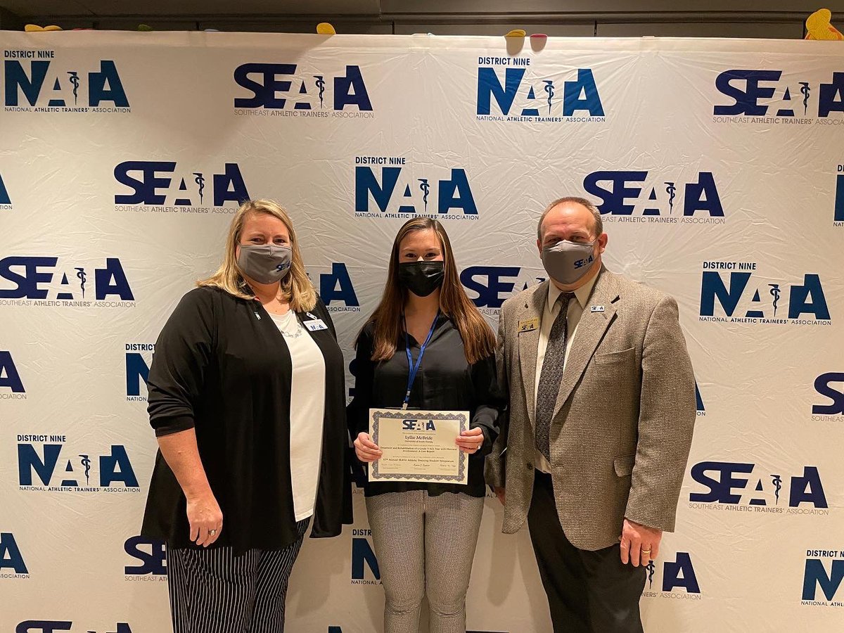 USF_ATProgram's tweet photo. USF proudly representing 2022 @SEATA9 ATSS/ATEC. Students and faculty learning, presenting, facilitating, and networking with other AT students and faculty. Special shout-out to AT2, Lyllie McBride, and Dr. Cohen for presenting.
#GoBulls #ATProgram #leadingtheway #ATSchool https://t.co/8zxrZrO3ib