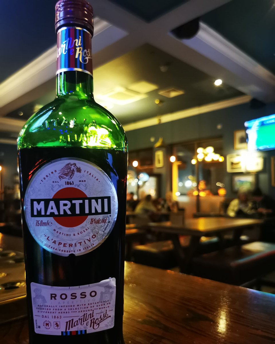 TheBluePostsSt1's tweet photo. Enjoy the best flavours from St. James's with us!!

#Martini #Rosso #MartiniRosso #StJamess #GreenPark #GreeneKing #PubsOfLondon #LifeInPubs https://t.co/4AcS7KdyRg
