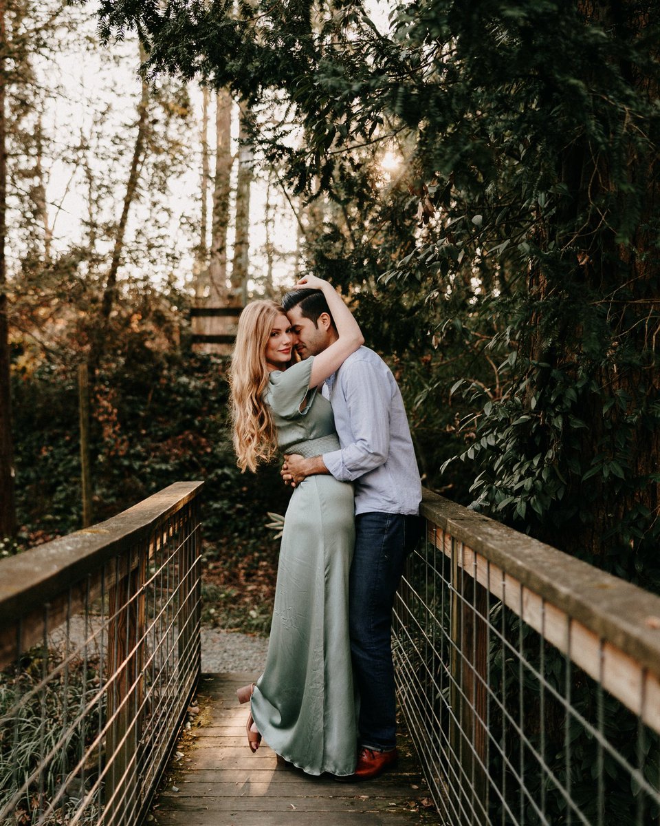 Sneak peak of our engagement shoot today 💚