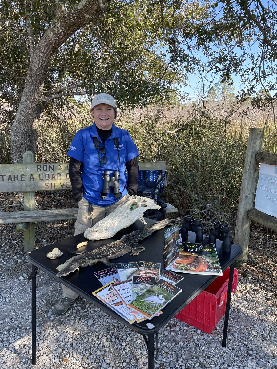 Our Naturalists are spending time out on the trails this season to chat with visitors! If you see them while you’re out exploring, be sure to say hi! 🐊