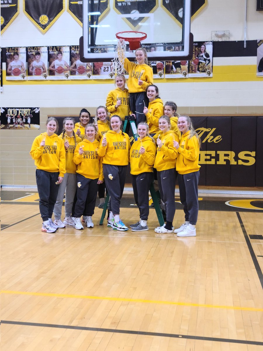 OldFortGBK's tweet photo. YOUR 2021-2022 SBC River Division Champions!!

#GoKaders
#CoonSkinForTheWin https://t.co/WMUinWgpSw
