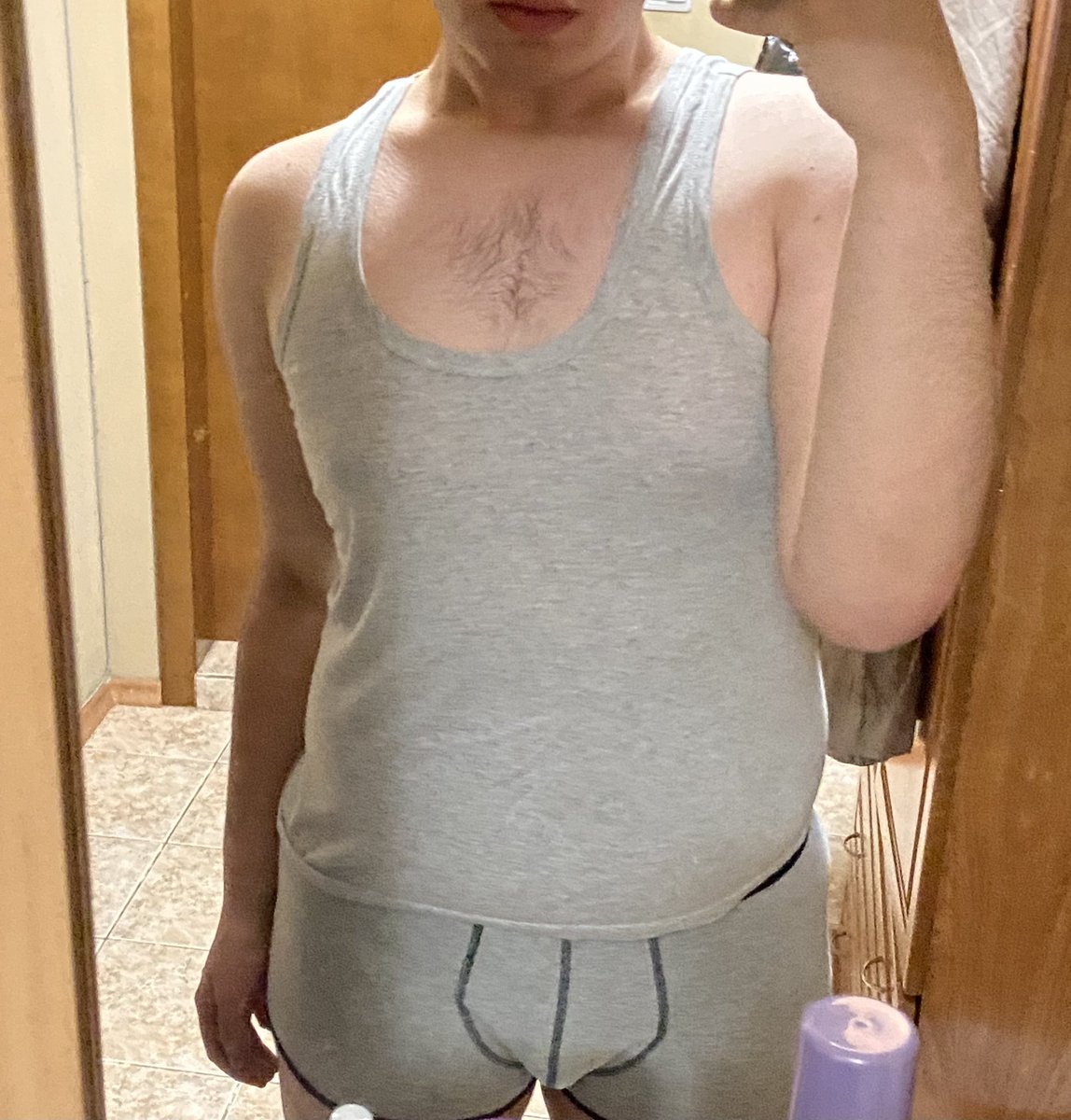 LittleSlt18's tweet photo. If you want to see more than that, message me! 😜 #gayboy #sellingnudes #boynudes #gay #kinky #OnlyfansHoe #gaybubblebutt #gayteenboys https://t.co/74CT3VuX4p