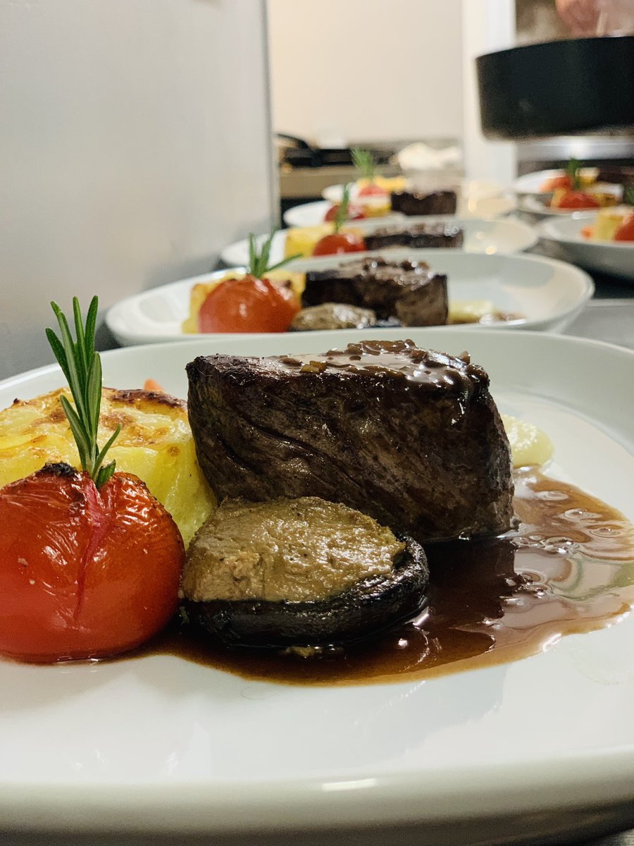 Peter Hannan’s Beef Fillet, Forestiere Mushroom stuffed with Pate, Parsnip &amp; Honey puré, Port Demi-Glacé #valentines #tastingmenu #maincourse