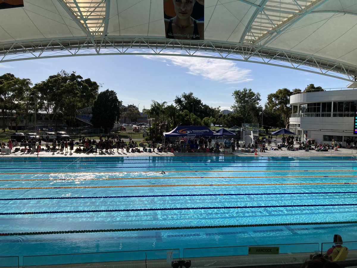 Isa_Lucet's tweet photo. Beautiful morning at Albert Park. In for the 2d day of the Vic Qualifying competition at MSAC. Expecting some very fast 50s. Go @nunawading_sc https://t.co/5LNfWF0pn5