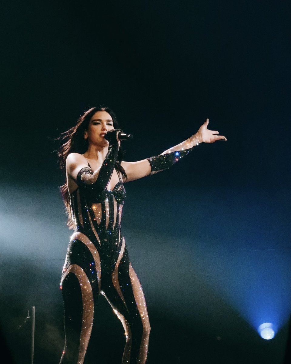 mykindlove's tweet photo. DUA LIPA by: me :) https://t.co/MGlyIgF3hN
