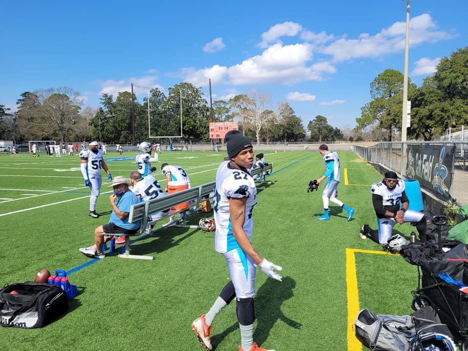 JustinAaronUH91's tweet photo. The H-Town Panthers battle the SE Louisiana Tigers. Game is at Clark Field in Lafayette. @EspnLafayette @TDARaginCajuns @RuschAudrey @DraftDiamonds @altfbscout @_redshirtsports https://t.co/ajYxgbet6P