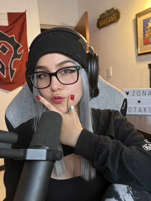 Watch Vita Celestine's leaked NSFW photo on TwXstars