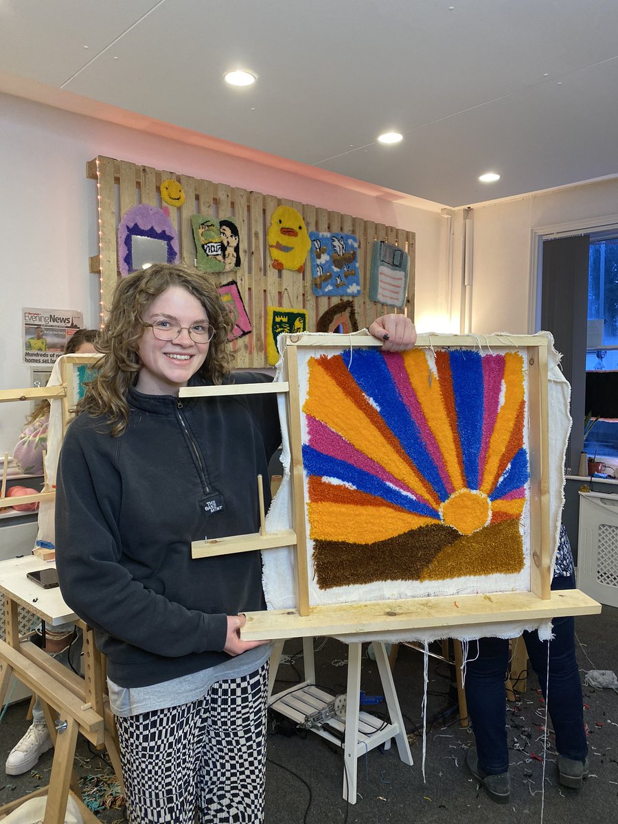 Great class today! Well done everyone!b #wangstudio #tufting #tuftedart #rugart #rugmaking #handmade #crafts #artstudio #art #tuftingart #tuftingrygs #rugs #artist #tuftedrugs #norwich #studio