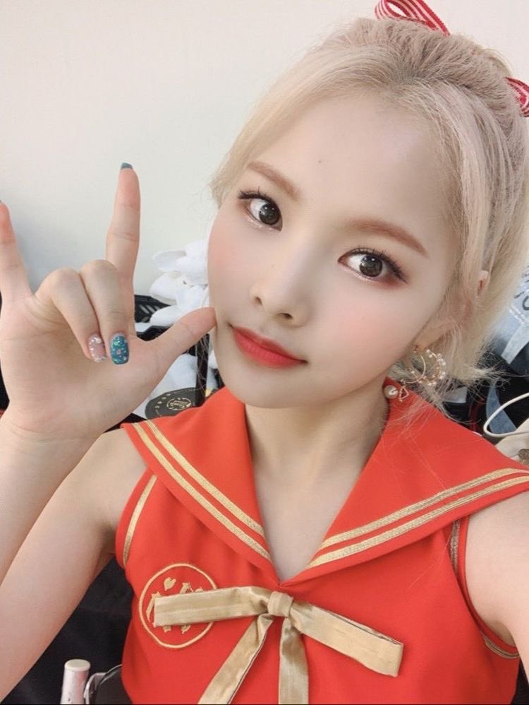 rinaselca's tweet image. 