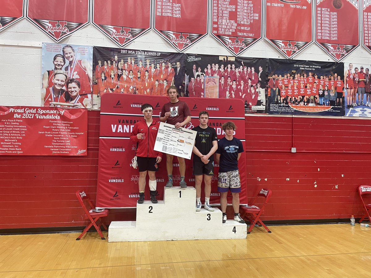 Gage Rusher and William Blue both finish up the IHSA 1A Vandalia Sectional in 4th place earning a trip to the IHSA State Finals at the State Farm Center in Champaign on 2/17/22!
#TvillePride
