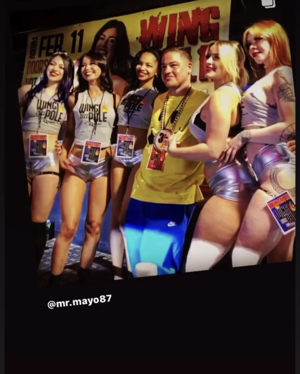 ClubRisque's tweet photo. What an Amazing #WingPole! so many Great Moments during the Contest and Party. We ❣️LOVE❣️ MR. MAYO! Congratulations!!! #Wingettes!ARABELLA, LACEY, VANESSA, RAIN & FAWN🔥 #CalendarGirls https://t.co/rqN2iOw0eK