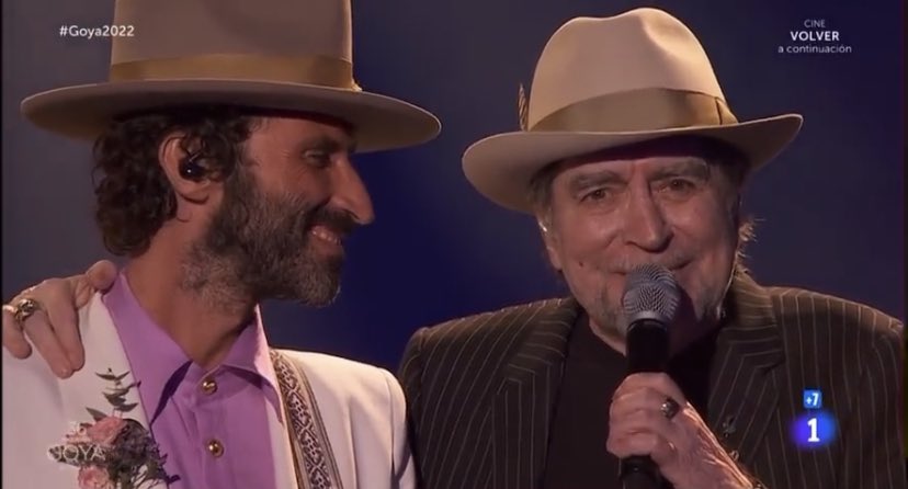 LeivaFrases's tweet photo. Admiración absoluta @Leiva_Oficial #Sabina #Goya2022 https://t.co/JdytQSR0bA
