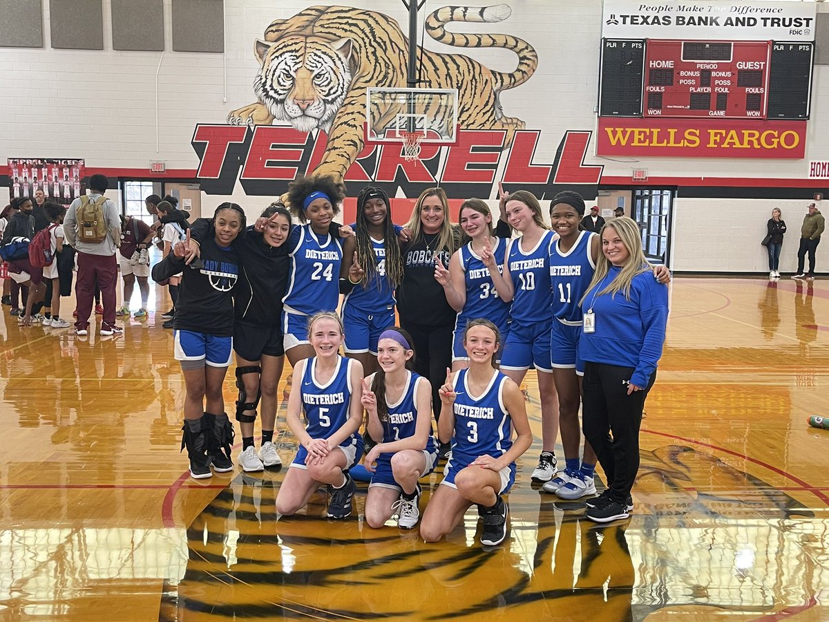 MilholenAshley's tweet photo. Special group right here…8th A team district champions! @DieterichMS @MISD_Athletics #MISDproud https://t.co/RNjGeMJfWc