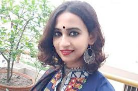 ZimraniaV's tweet photo. 3 inspiring stories of #TransCourage from India ๐ฎ๐ณ & Pakistan ๐ต๐ฐ
Dr. Trinetra H. Gummaraju: Karnataka, ๐ฎ๐ณ first-ever trans doctor. https://t.co/8u9vSx1bok
Dr. Sara Gill: ๐ต๐ฐ first trans doctor
https://t.co/7fUicXqMY8
Suchitra Dey: teacher. Kolkata, ๐ฎ๐ณ
https://t.co/zIYQFN35tN https://t.co/2VOwrbibcZ