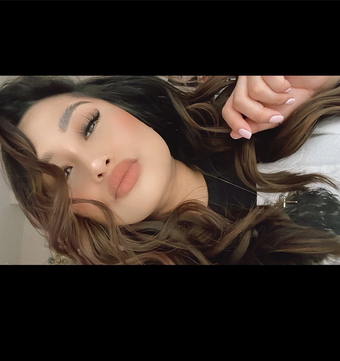 misstrinababehh's tweet photo. Have you seen my fucks to give? 🙃 https://t.co/fDhnF1PFl5