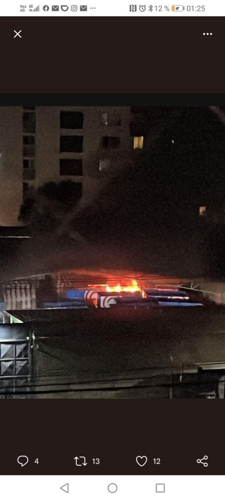 valitandreaa's tweet photo. Una foto de como empezó el incendio en #lacisterna https://t.co/mRzuN3nOB0