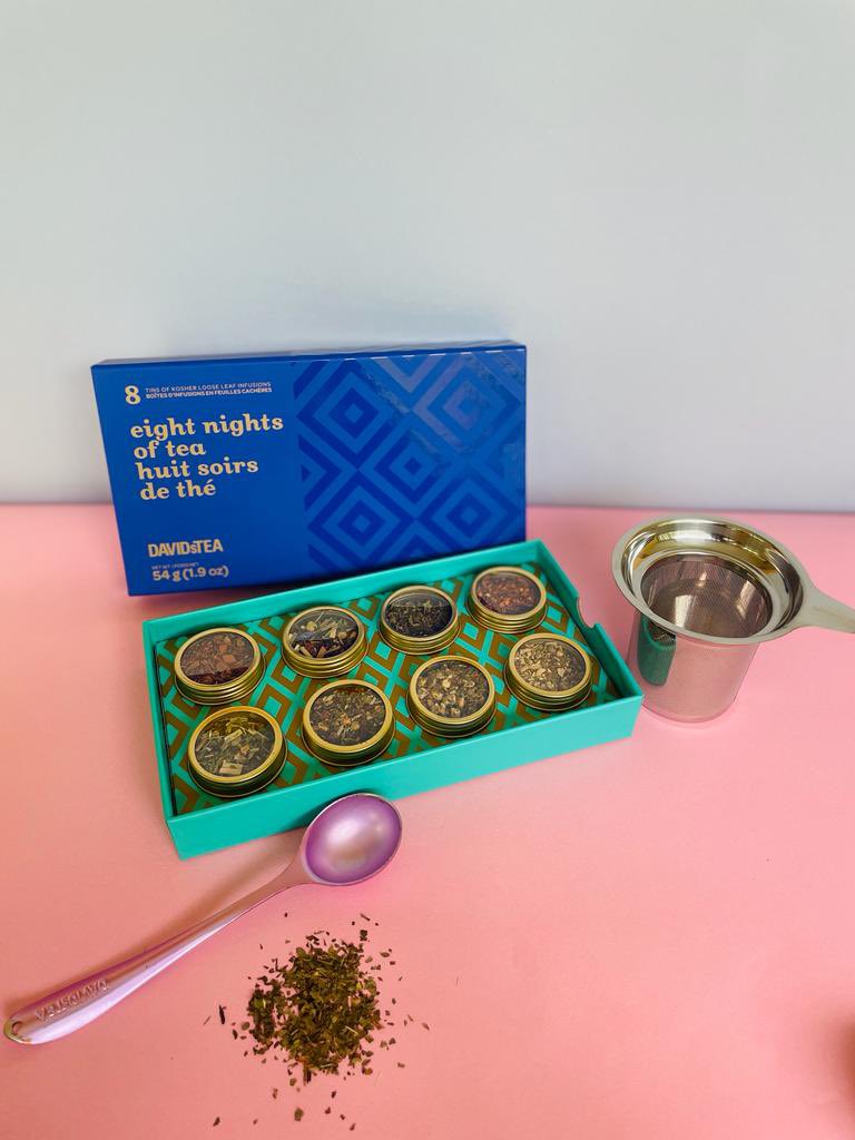 TeaCornerSv's tweet photo. Buscando mezclas de té en hojas sueltas ? te tenemos este kit de 12 muestras, estas son especiales que ayudan a relajar y dormir mejor. #tomaté #teacornersv #ElSalvador https://t.co/ezbM1WARL7
