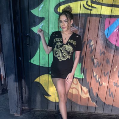 _jadaflores's tweet photo. #NewProfilePic https://t.co/5RTncwhwLi