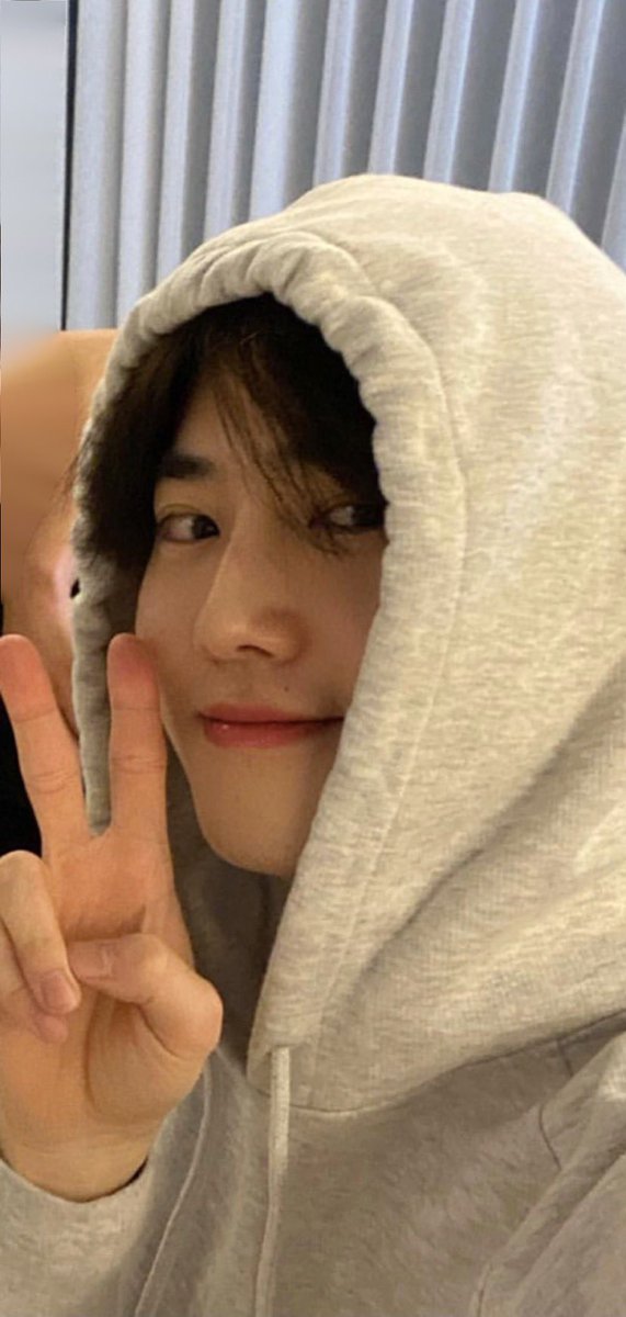 5beak2ship2's tweet photo. 준면이는 모든 색 잘 받아... https://t.co/cfOkYQChEC