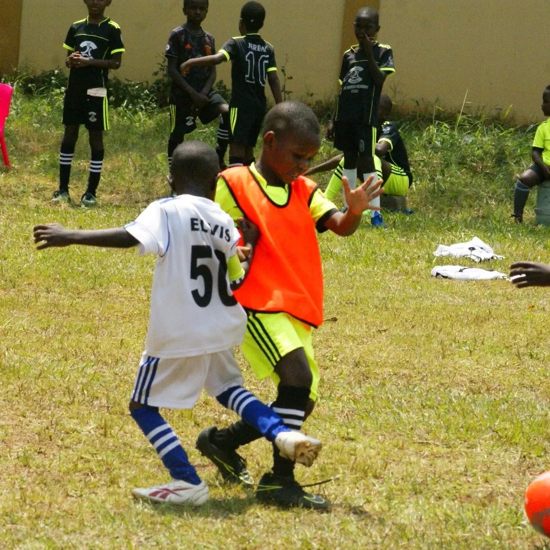 tsa_uganda's tweet photo. Big thanks to #TwinBrookSoccerAcademy for paying a courtesy visit to the mighty #TSAUganda on Saturday as both sides rubbed shoulders in friendlies at various levels.
Congs to the Nine and Under for the 2-0 win.

The Future is Bright..... https://t.co/MXC1dgenns