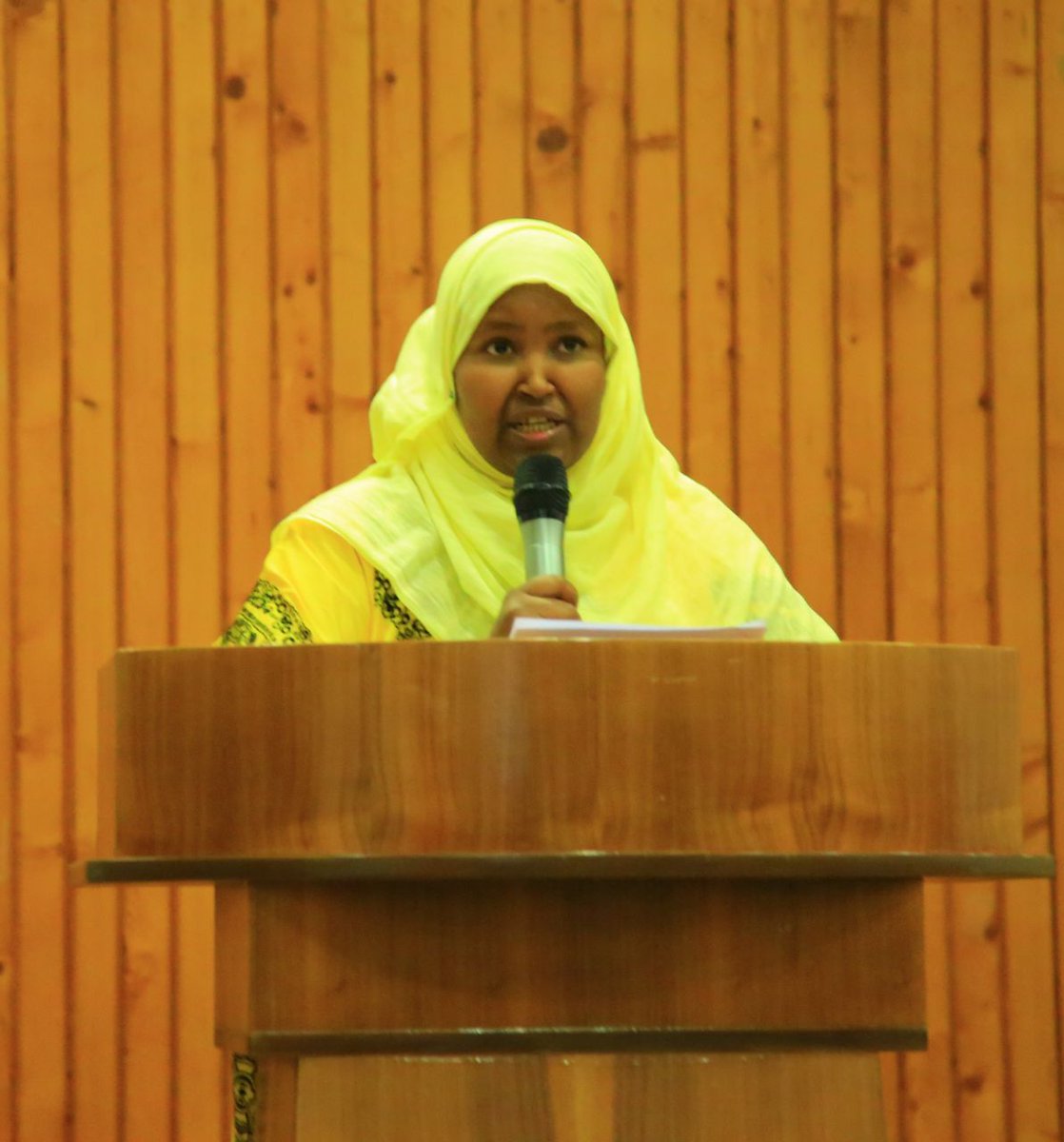 AddisCouncil's tweet image. ስልጠናው ለምክር ቤት አባላት ተጨማሪ አቅም ይፈጥራል። የተከበሩ ወ/ሪት ፋኢዛ መሀመድ የምክር ቤቱ ምክትል አፈ ጉባኤ፤