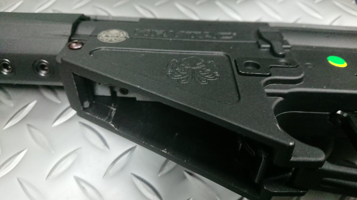 CZWORKS1's tweet photo. C.Zオリジナルパーツ
KRYTAC TR47用インナーマグウェル!
便利だぞぉ~
マガジンの装着がスムースになるぞぉ~👍
しかも!!
分解せずに取り付け出来るんだぞぉ~😁
#KRYTAC
#TR47 https://t.co/Q97A59vgcl