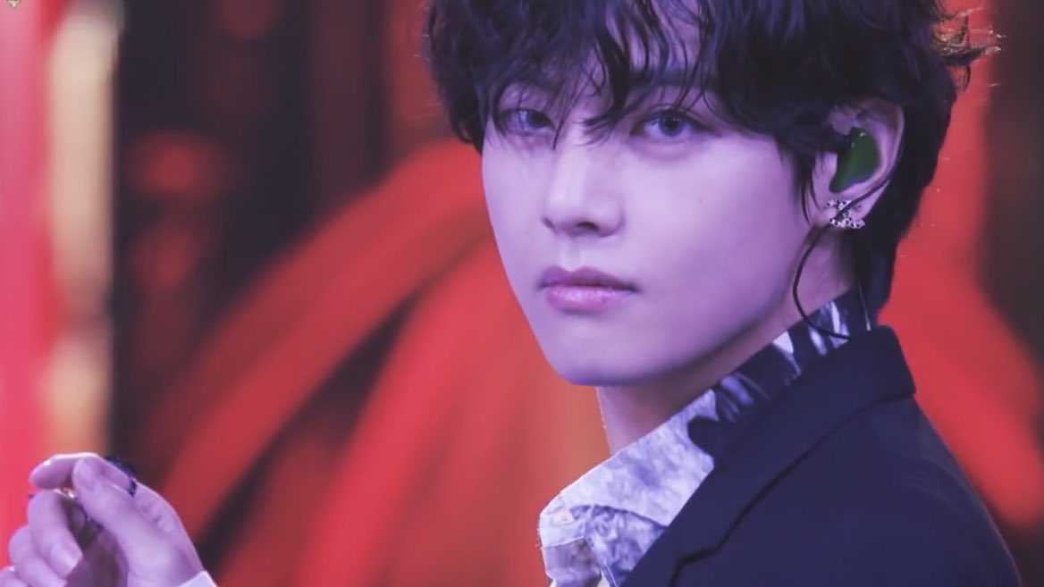 4410nv's tweet image. この時韓国に全く興味がなかった私は「FNSにバンタン出る！ちょー楽しみ！」って言ってた友人の言葉をスルーした、、、こんなにも後悔したことはない、、、