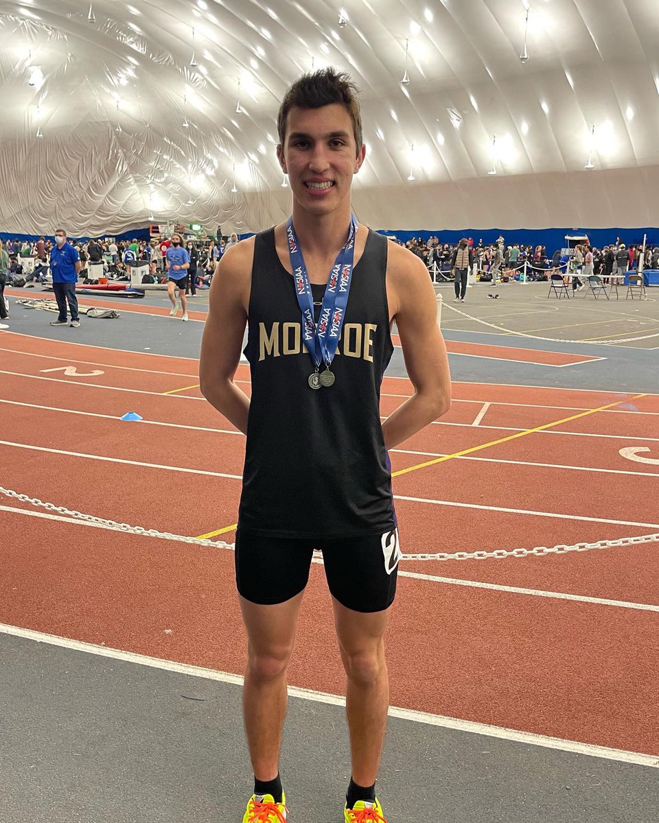 MonroeBoysTrack's tweet photo. Presenting your 2022 800m Central Jersey Grp. 4 sectional champion. Jaden ran a blazing fast time of 1:57.85 (NJ Top 10) to capture the title. Oh, and he brought home the silver in the 1600m (4:28:28), too! Congrats, Jaden! #ontogroups #proudcoach #tracklife https://t.co/ZCM43TlOio