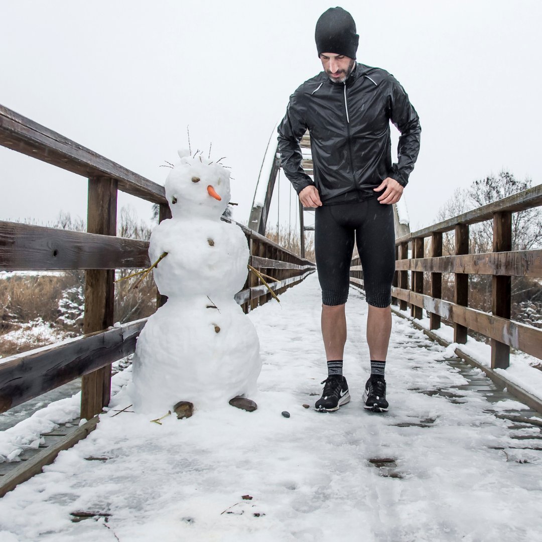 Si estás aprovechando el nuevo año para ponerte a tope con los propósitos, es el momento de descubrir la compresión deportiva. 

⬆️ Date un impulso extra con los calcetines cortos de nuestra línea START. Perfectos para introducirse en el mundo de la compresión.