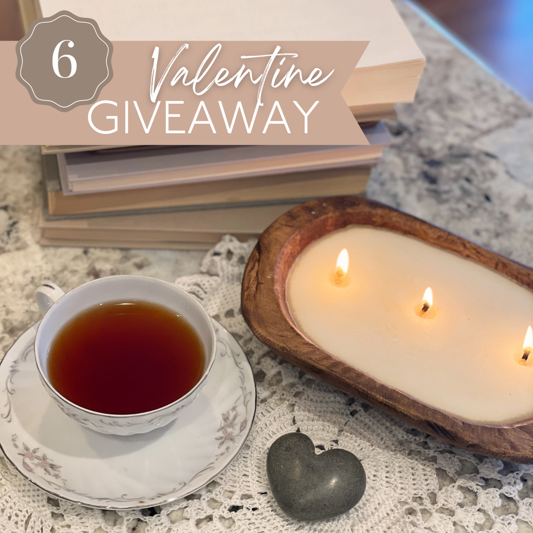 tearunners's tweet image. 💗 Valentine's Giveaway Day #6 💗 For the true romantic-at-heart.... a timeless teatime collection to warm your heart and home...

WINNER RECEIVES:
🕯 Heirloom carved bread dough bowl scented candle 
AND
☕️ Vintage china cup and saucer from @tamaras_treasures
AND
💰 A