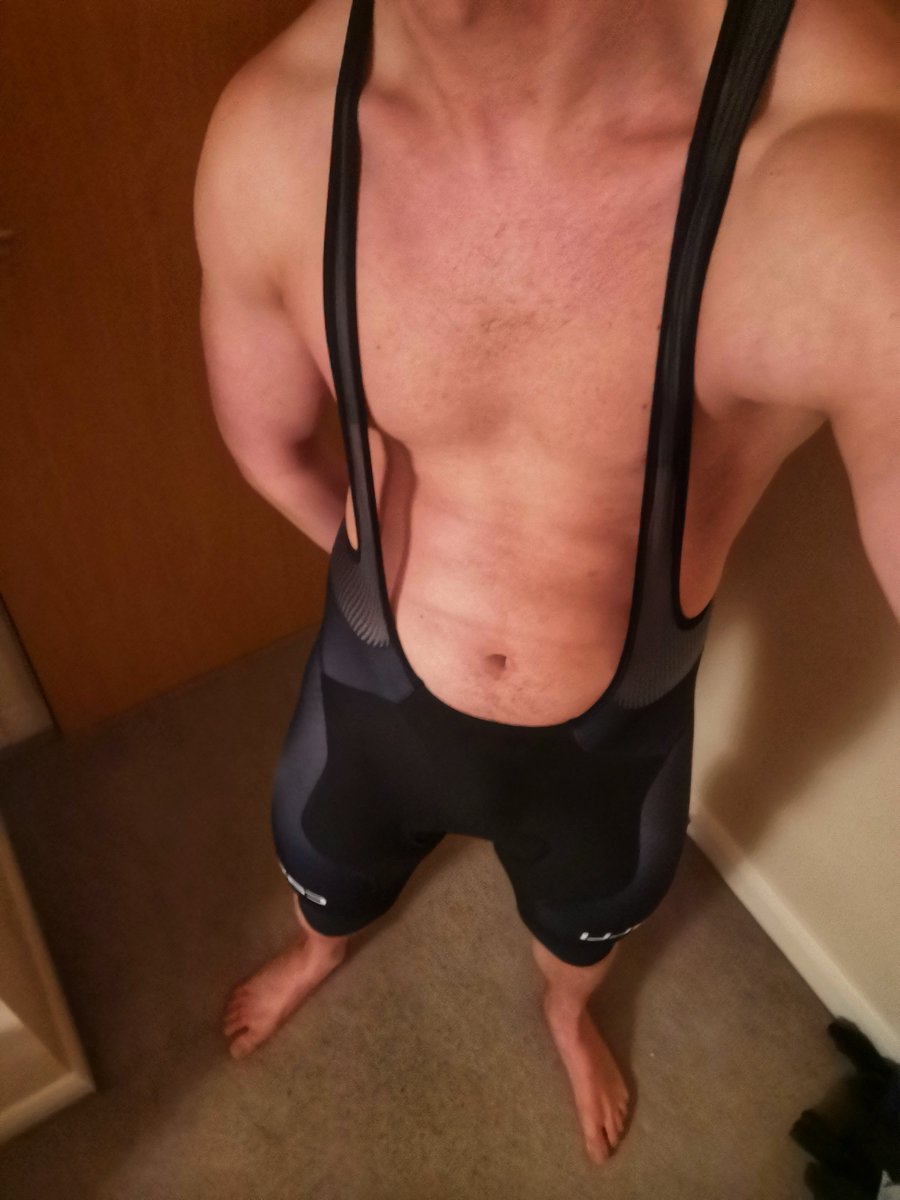 FitLad13's tweet photo. Anyone keen for a good ride?

#gaycyclist #cyclingmen #lycragay #lycrahunk #twunk #cyclingbulge #spandex https://t.co/SIIEqjZmWt