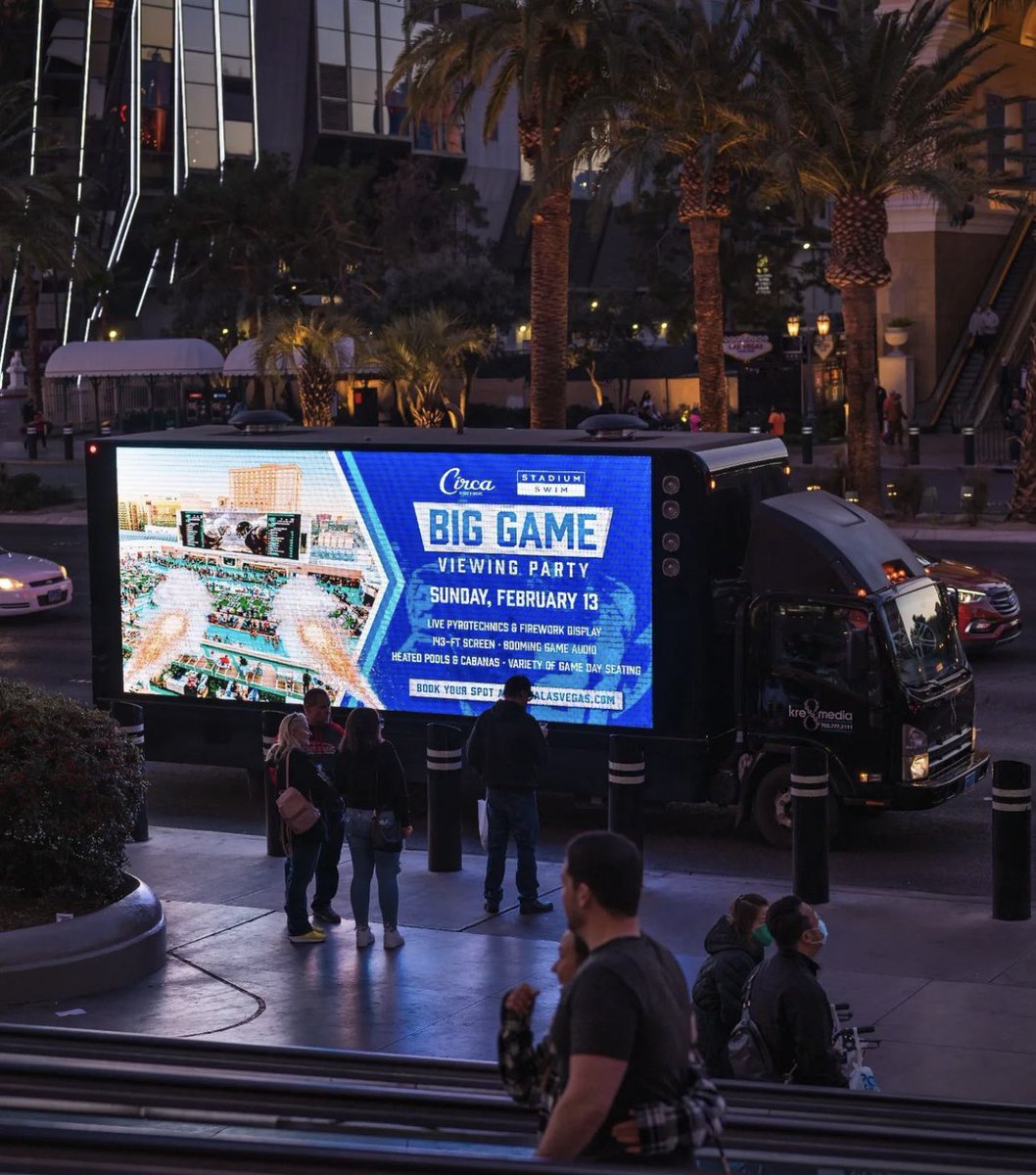 CircaLasVegas's tweet photo. Word on the street. 🏈
https://t.co/RR0h9ytQjW
#BigGameBash #CircaLasVegas #StadiumSwim https://t.co/VpGdWTCh77