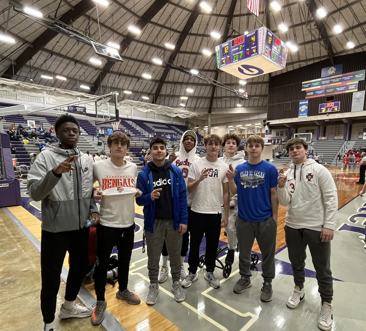 KenRoseman1's tweet photo. There’s no need to fear @LadyTrojansGBB the @BCTrojanBB Hoop Troop &amp; some Quack  is hear! We behind you all the way! Have fun! #AllofUsorNoneofUs 🤞 https://t.co/ihUFlgmnPz