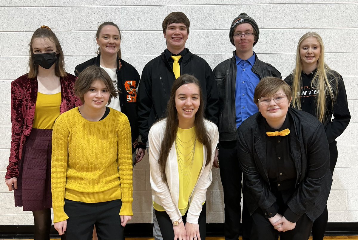 RegisterStanton's tweet photo. And the Mustangs did it again! Great job Stanton Community Schools speech team at Humphrey’s Sweeheart Speech Tournament. Results:  Faatimah Kouatli- 6th Place in Extemp and 6th place in Informative. 
Thomas Cunningham, Sylvia Cunningham, and Olivia Cunningham 6th place in OID. https://t.co/5bVDqwR3k0