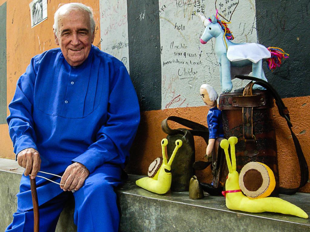 Gracias, querido Armando Quintero #cuentosdelavacaazul por todo lo nos has legado.
#QEPD