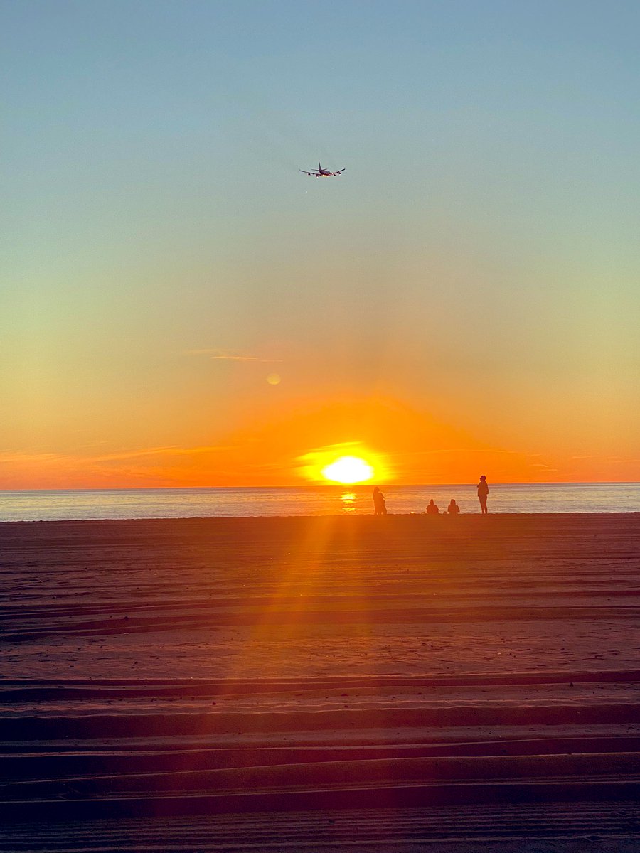 “I’ll play the keys in my sleep on the beach. That’s a dream vacation.” ✈️