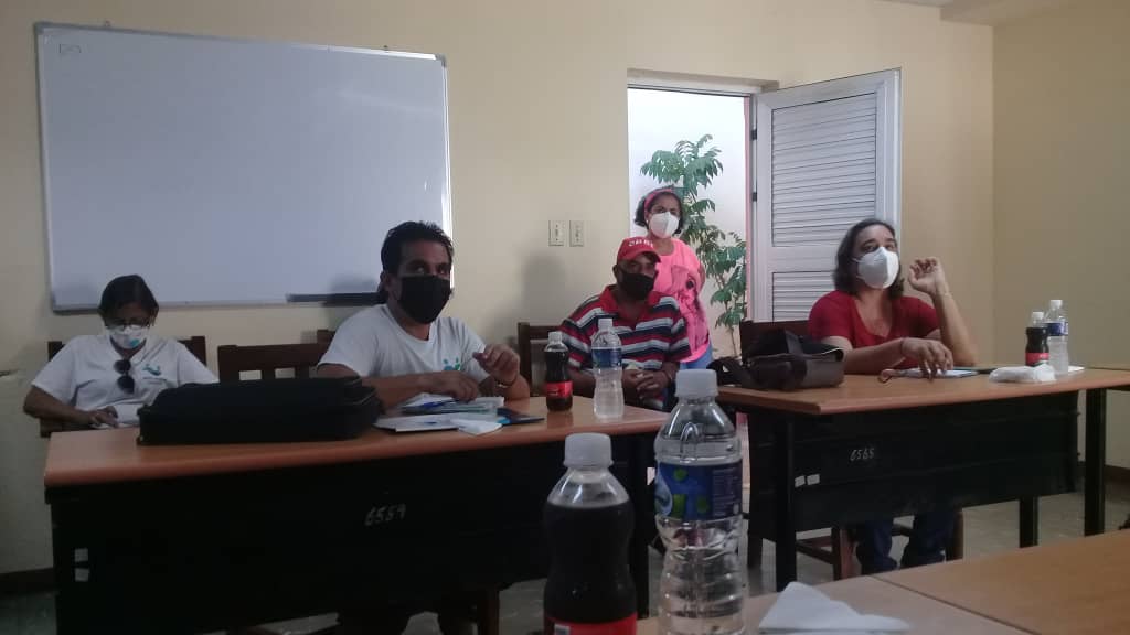 MariaC_Velasco's tweet photo. #VillaClara evaluación de medio termino del #Proyecto #ResilienciaCostera en #Caibarien avances, resultados y manejo integrado Gobierno, población e investigadores @cesam_vc @CITMAVCL @yudi_mercedes @AlbertoLpzDiaz @ElbaRosaPM @adianez_taboada @EmisoraCMHS https://t.co/0vfns1icgf