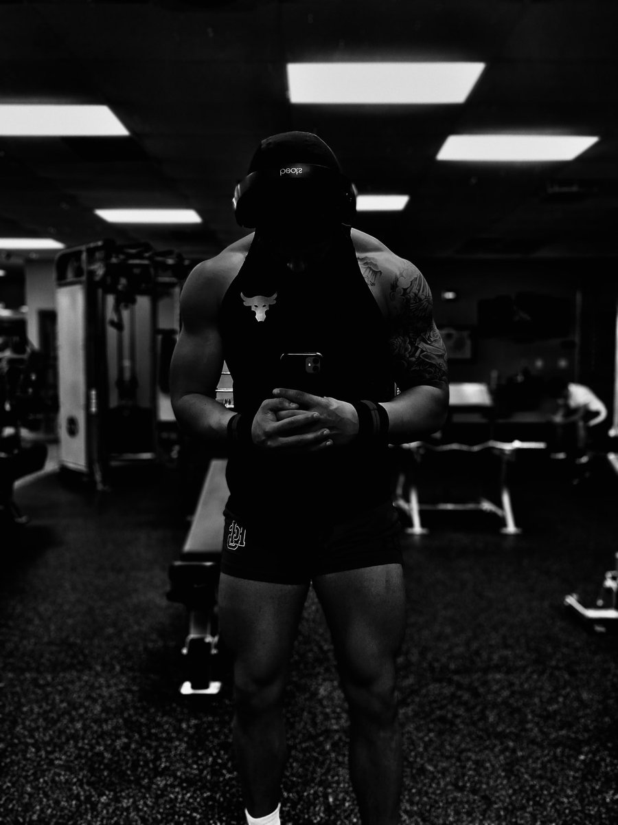 Iceysis Lewis tweet media