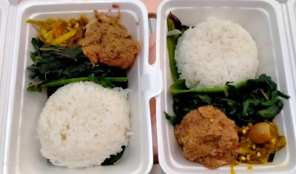 rizkiabadi's tweet photo. Monggo Warga Malang!!
Nasi padang paket hemat CUKUP 6ribu/box
Menu:
✨Nasi putih
✨Rendang Ayam
✨Daun Singkong
✨Sambel Ijo
Pesan banyak WA H-2
WA : 089668390465
via kurir dr Jl. Sumpil 1
#pasarmingguinfomalang
@infomalang https://t.co/dJrQbyTG7L